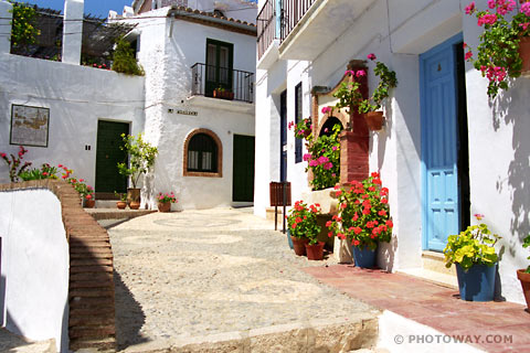 images from Frigiliana photos of Frigiliana in Spain photo of a Spanish White village