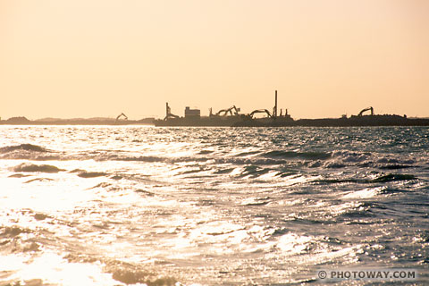 Image Artificial islands Photos of artificial island construction photo Dubai