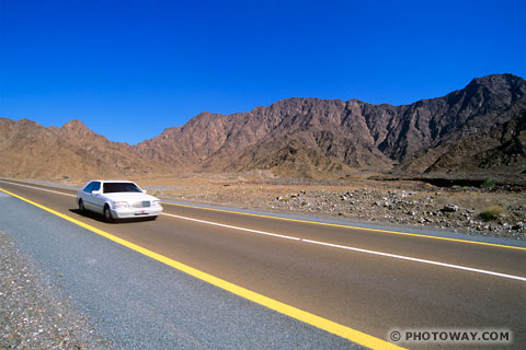 Image road photo of a road photos of a road roads in the arab desert UAE